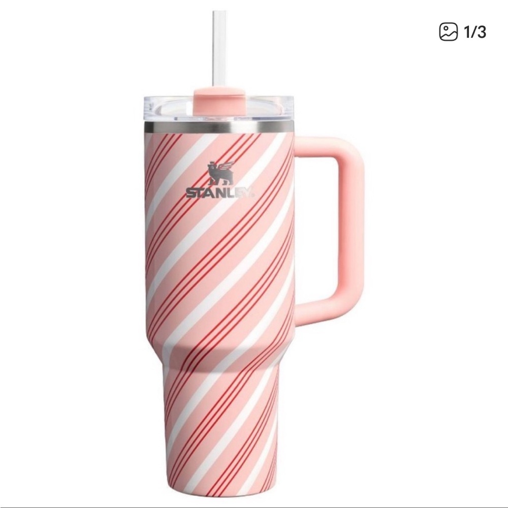 Stanley Quencher H2.0 FlowState HOLIDAY Tumbler 40oz, STRAWBERRY TWIST